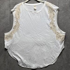 Sleeveless White Tank Top with Lace Trim